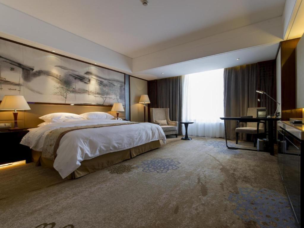 Yang Peng Jin Jiang Hotel Yangzhou Exterior photo
