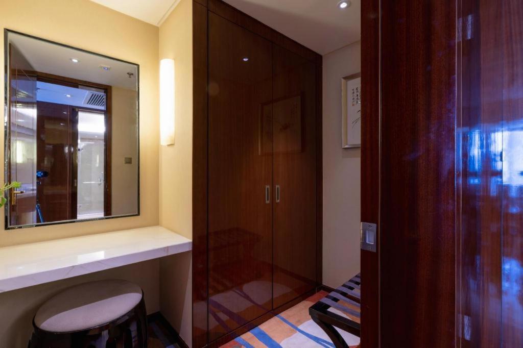 Yang Peng Jin Jiang Hotel Yangzhou Exterior photo