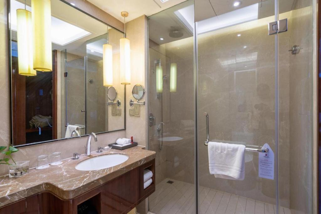 Yang Peng Jin Jiang Hotel Yangzhou Exterior photo