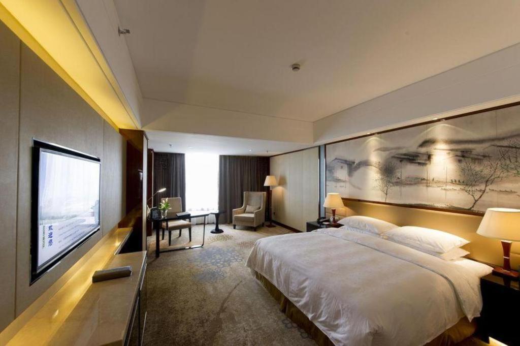 Yang Peng Jin Jiang Hotel Yangzhou Exterior photo