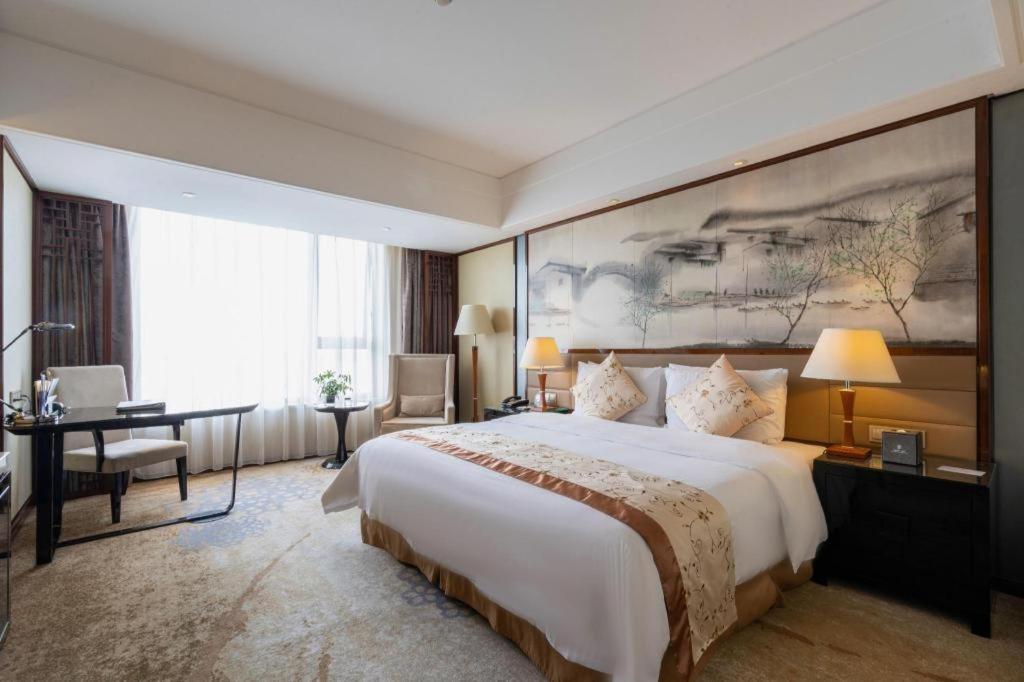 Yang Peng Jin Jiang Hotel Yangzhou Exterior photo