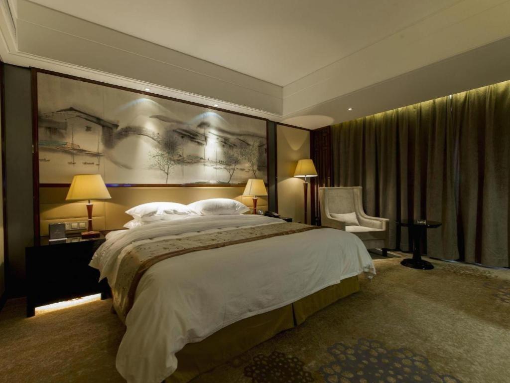 Yang Peng Jin Jiang Hotel Yangzhou Exterior photo